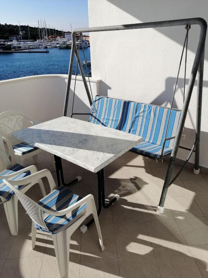 Apartments Marija - By The Sea Rogoznica  Exterior photo