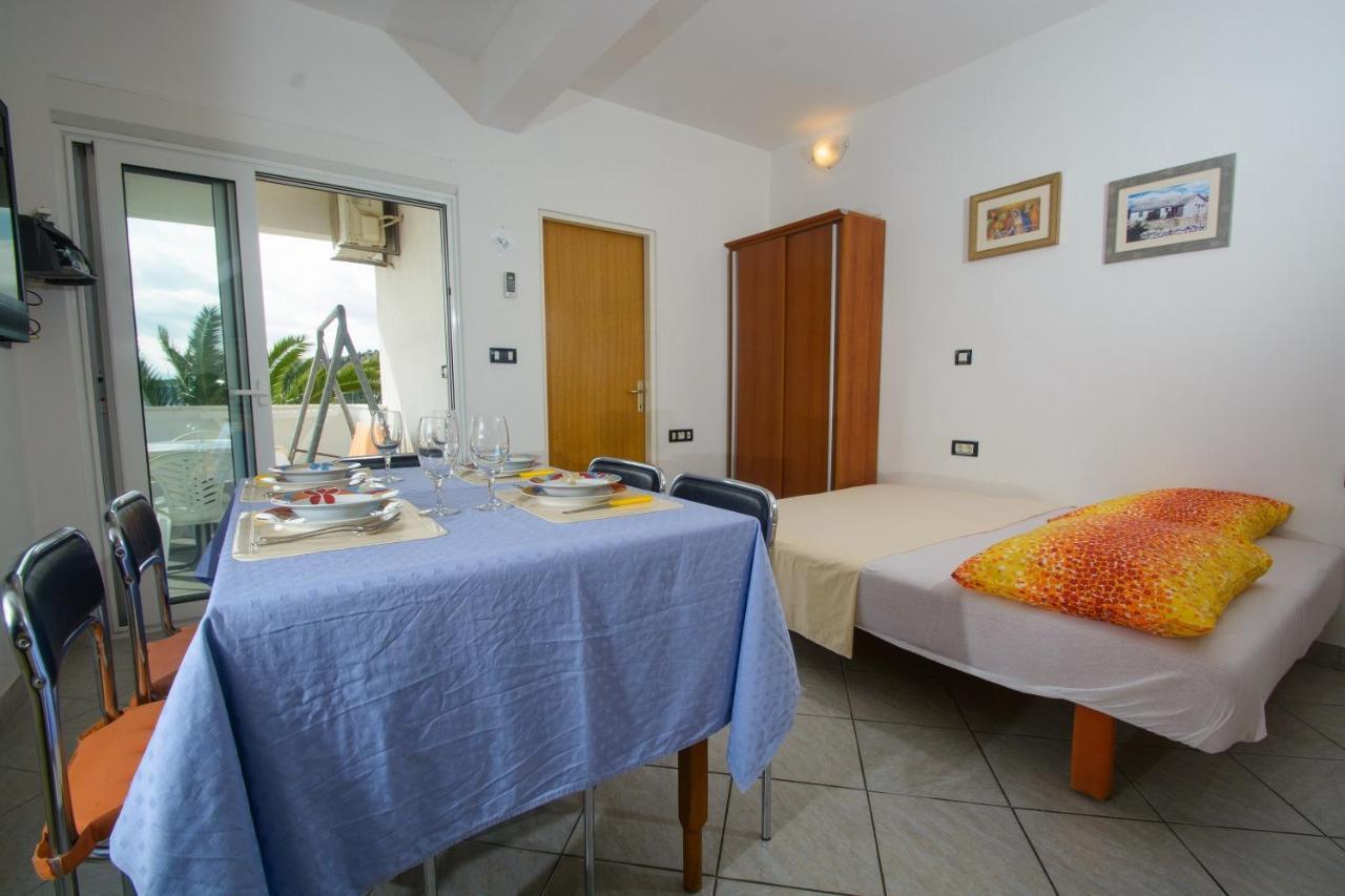 Apartments Marija - By The Sea Rogoznica  Exterior photo